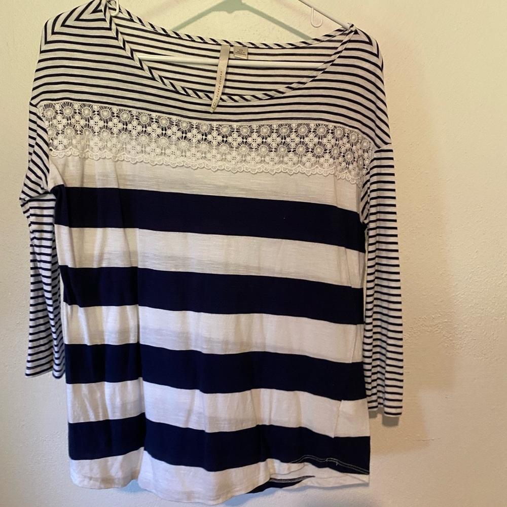 Lauren Conrad top